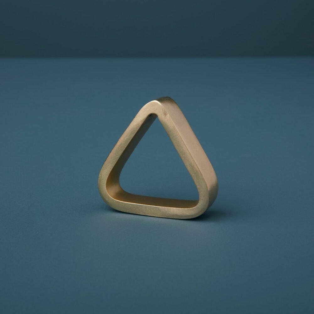Serveteliu Ziedai Triangle